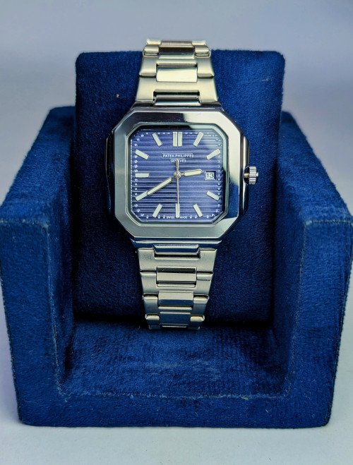 Patek philippe cubitus thumbnail 2