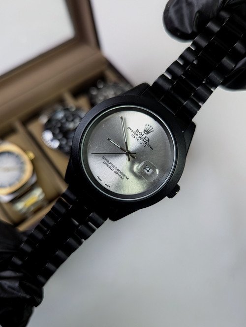 Rolex mate black beauty thumbnail 4